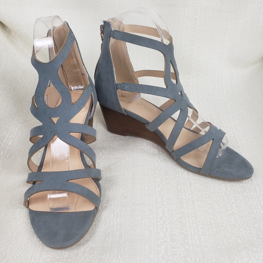 NWOB Xappeal Estelle Wedge Pale Blue